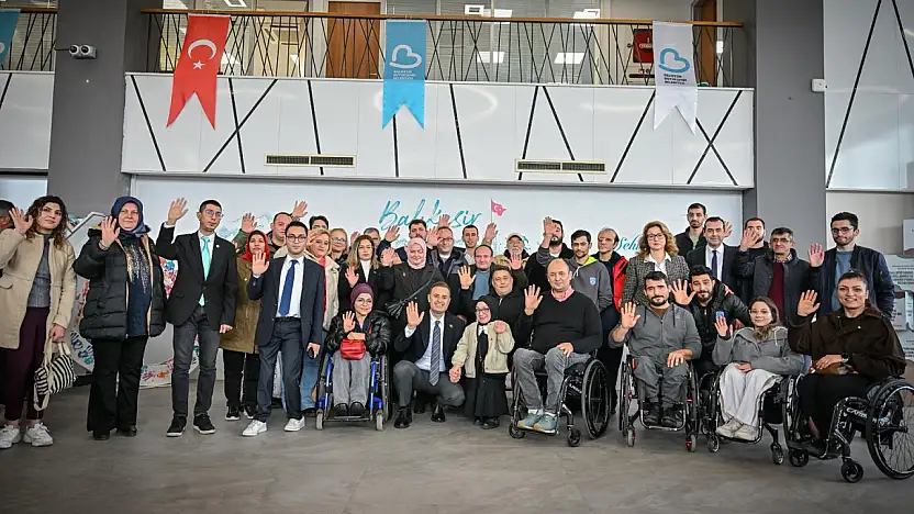 Akın: 'Engelliler Günü bir güne sığdırılacak bir gün değil'