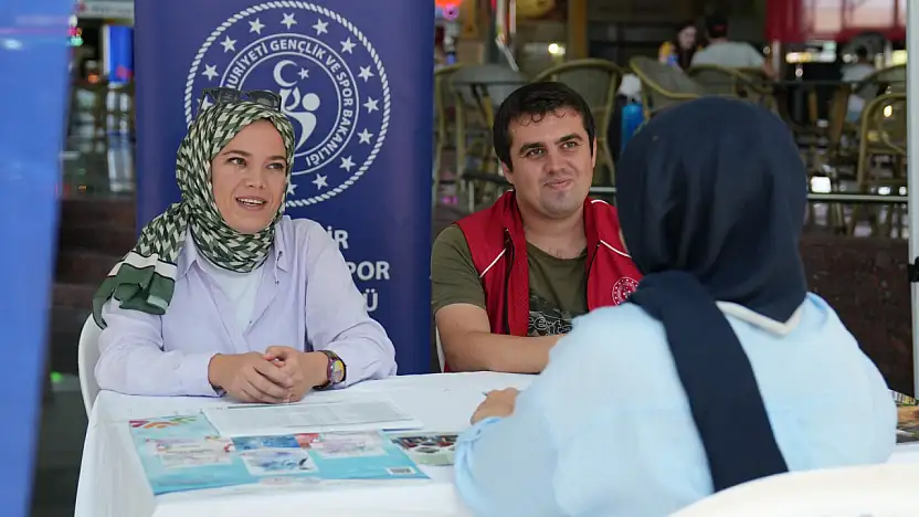 Balıkesir'de Üniversite Öğrencilerine Yönelik Rehberlik ve Destek Stantları Kuruldu
