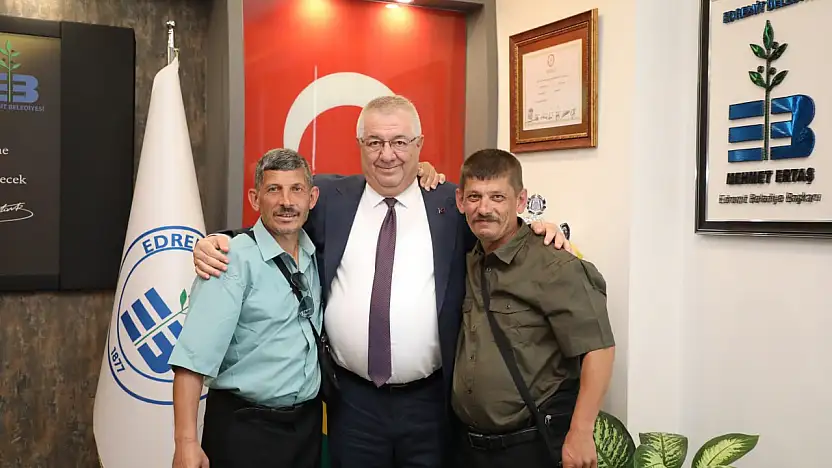 BAŞKAN MEHMET ERTAŞ VATANDAŞLARLA BAYRAMLAŞTI