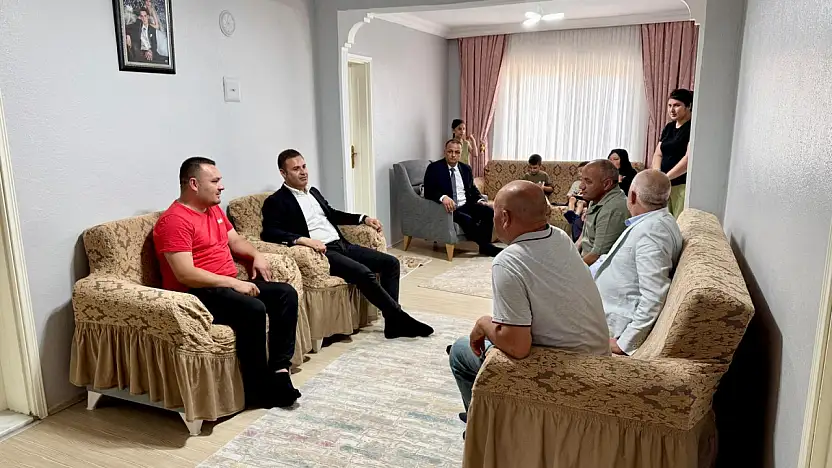 Büyükşehir Belediyesi, gazi ve şehit ailelerinin yanında