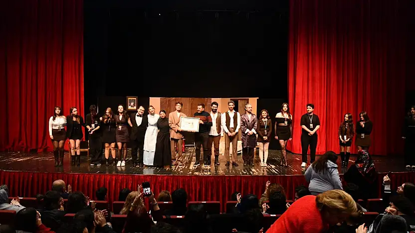 Büyükşehir, hafta sonlarını tiyatroyla renklendiriyor