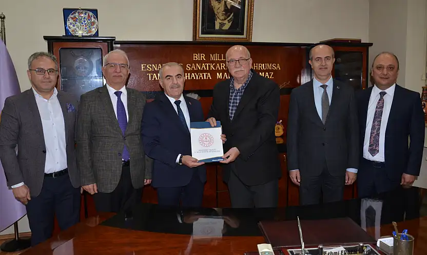 Balıkesir Esnafından Öğretmenlere 24 Kasım'a Özel İndirim Desteği