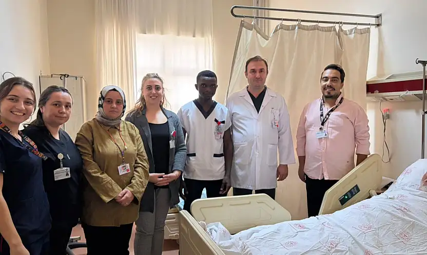 Bandırma Eğitim ve Araştırma Hastanesinde bir ilk   KAPALI KARACİĞER AMELİYATI