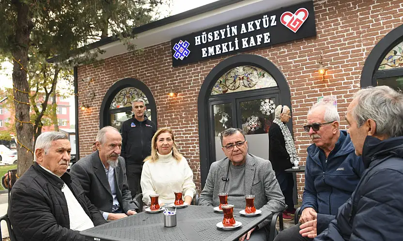 BAŞKAN ŞEHİRLİ 75. YIL PARKINDA İNCELEMELERDE BULUNDU