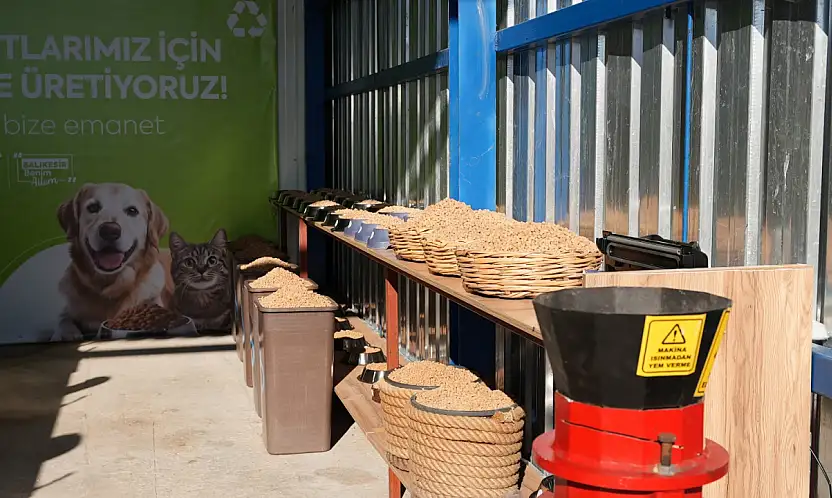 Büyükşehir, can dostların mamasını kendi üretiyor