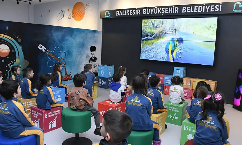 Büyükşehir Çocukları Bilimle Buluşturuyor