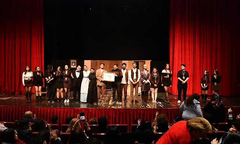 Büyükşehir, hafta sonlarını tiyatroyla renklendiriyor