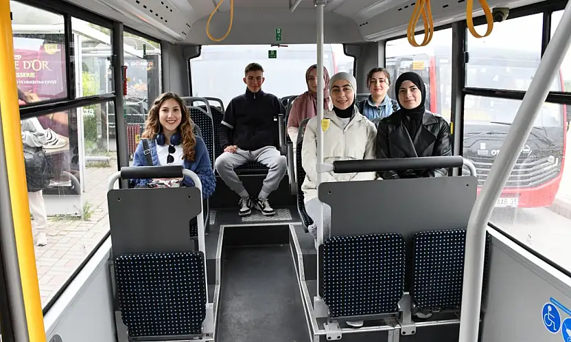 Büyükşehirden öğrencileri sevindiren ulaşım hizmeti