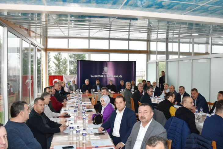 AK Parti Balıkesir İl Başkanlığı Aralık Ayı İlçe Başkanları Toplantısı Yapıldı