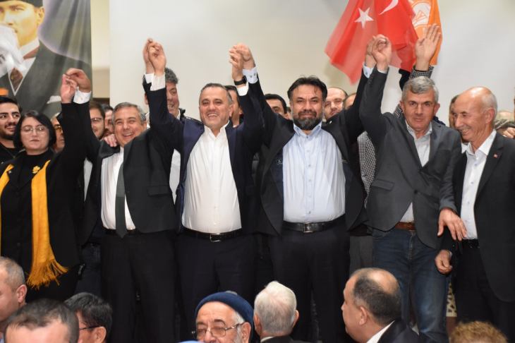 Ak Parti İl Başkanı Ekrem Başaran, İlçe Teşkilatlarını Ziyaret Etti