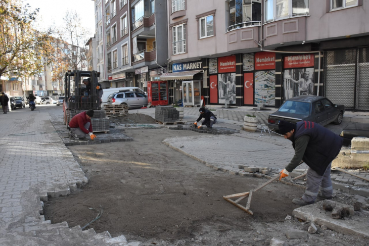 Edremit Belediyesi'nden Yollara Bakım