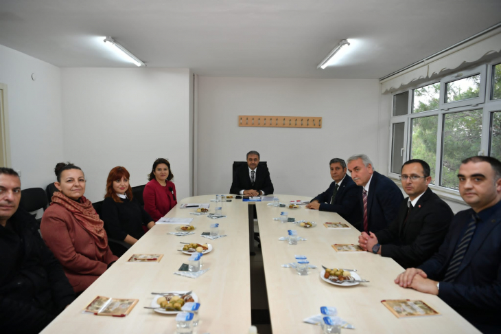 Vali Şıldak'tan Ölçme Değerlendirme ve Sınav Hizmetleri Merkezi'ne Ziyaret