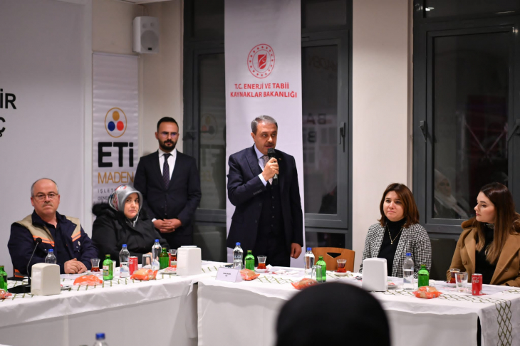 Bakan Dönmez Yeni Yılı Balıkesir'de Karşıladı 
