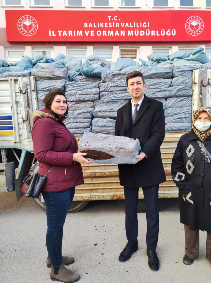 BBB'den Üreticiye 10 Ton Kompost Desteği