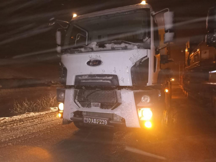 Balıkesir'den Deprem Bölgesine Gönül Köprüsü
