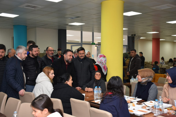 Ak Parti İl Başkanı Dt. Ekrem Başaran: 'Deprem'de Balıkesir Tek Yürek Oldu'