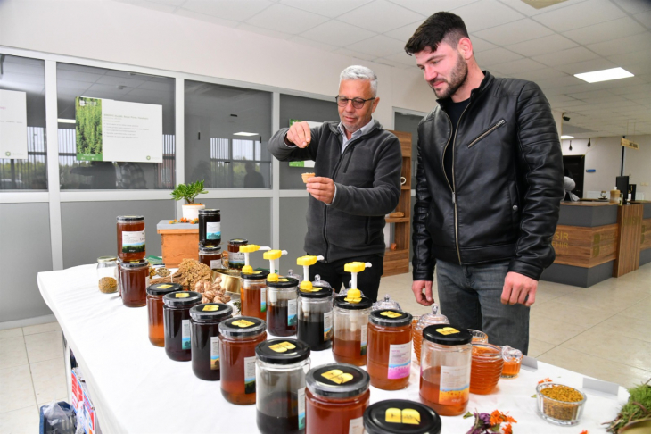 BAÇEM'de Apiterapi Uygulamaları Konuşuldu