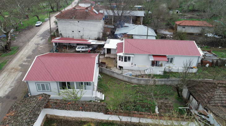 Şehit Babasından Yanan Evini Yaptıran Başkan Yılmaz'a teşekkür