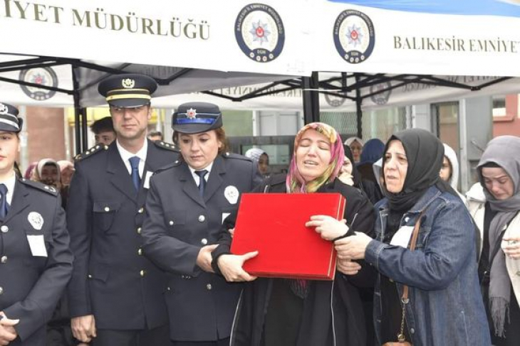 DUALARLA UĞURLANDI
